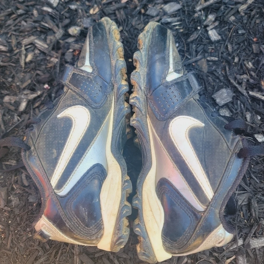 Nike Landshark Football Cleats/Spikes 2